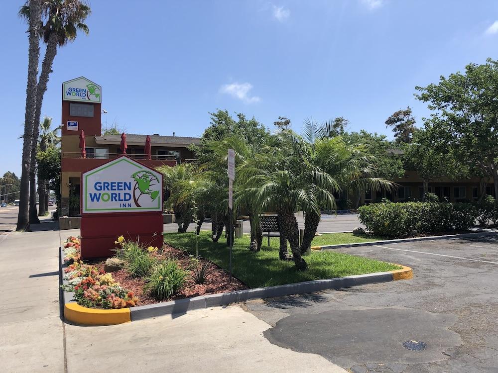 Ramada By Wyndham Near Seaworld / Mission Beach サンディエゴ エクステリア 写真